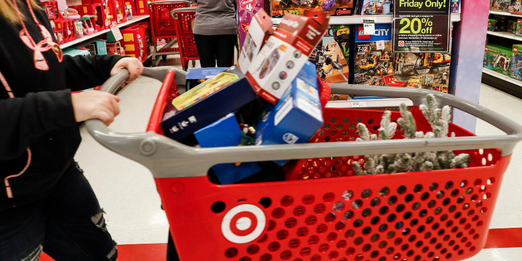 Target Reveals Thanksgiving Hours Z93