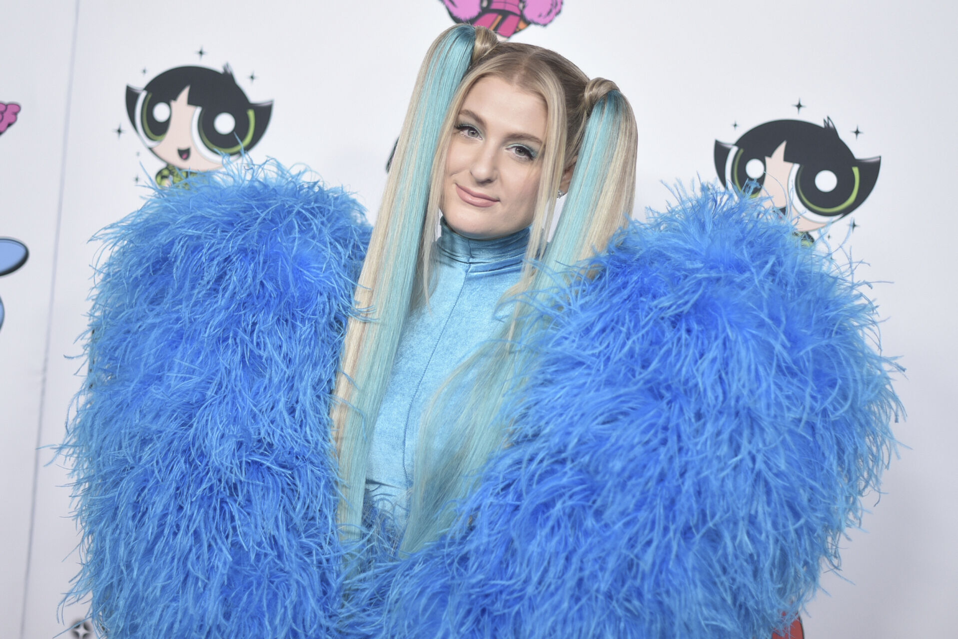 Meghan Trainor Debuts 'Made You Look' Music Video Exclusively In Candy  Crush Saga