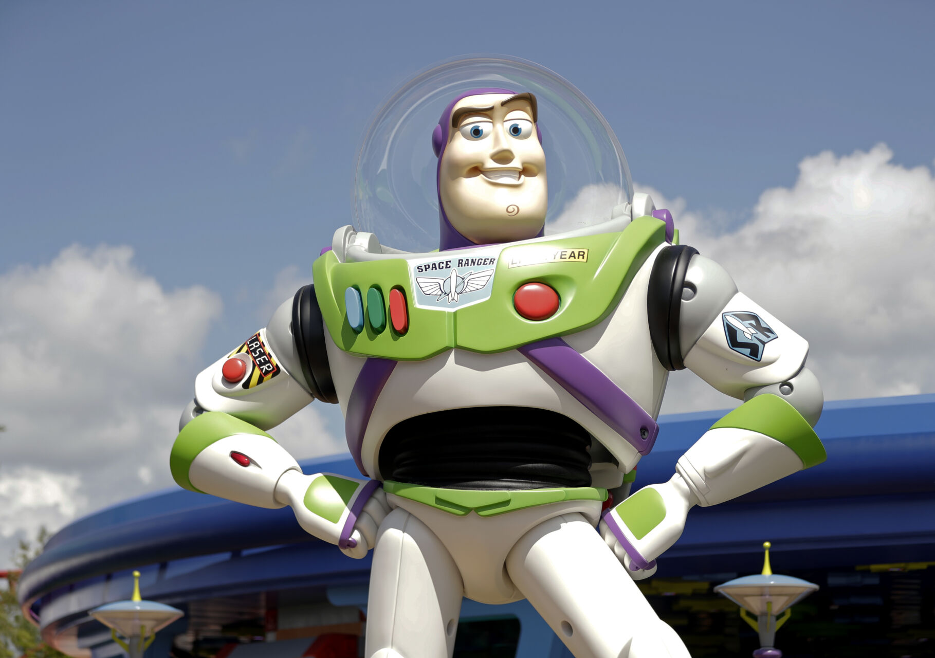 Tim Allen Is Back As Buzz Lightyear In 'Toy Story 5', Tweets, “See Ya Soon,  Woody” – Deadline