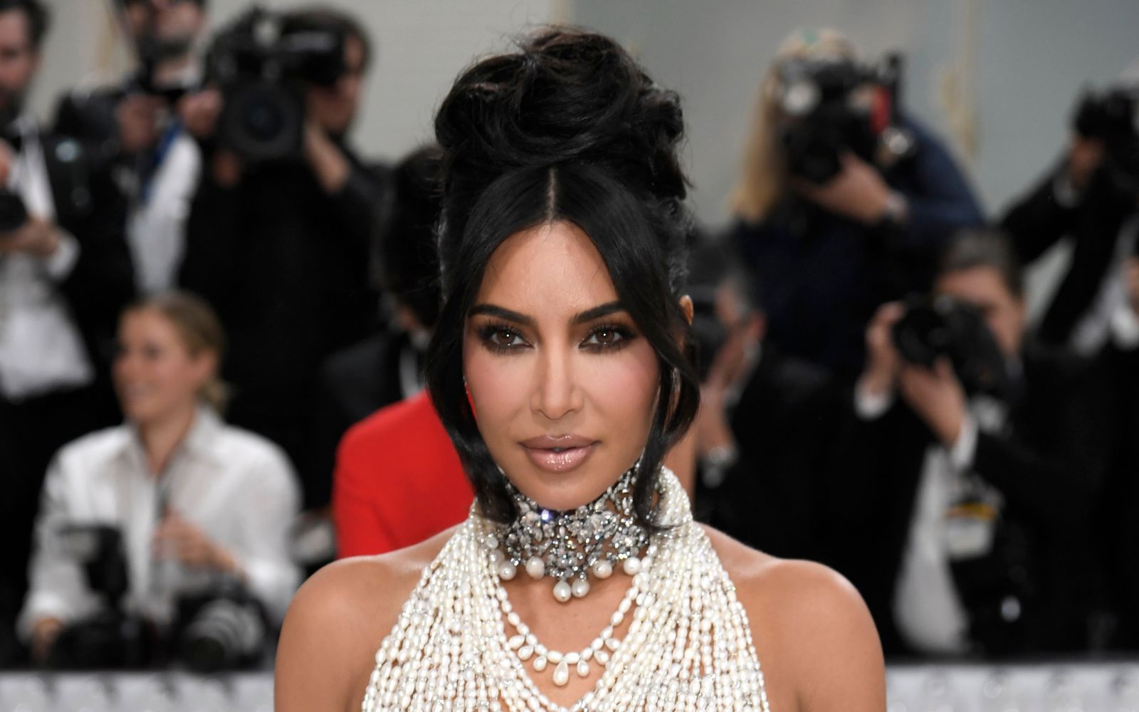 KIM KARDASHIAN SHARES A VERY LONG LIST OF WHAT SHE'S LOOKING FOR IN A ...