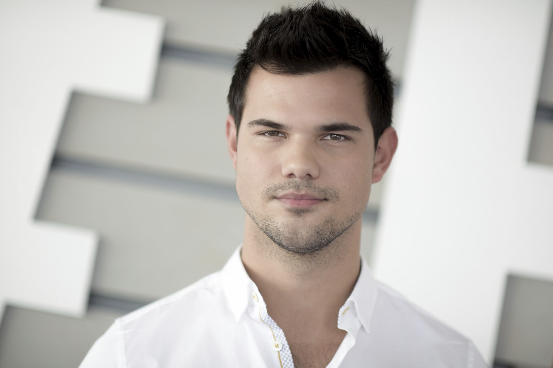 taylor-lautner-joins-list-of-mispronounced-celebrity-names-z93